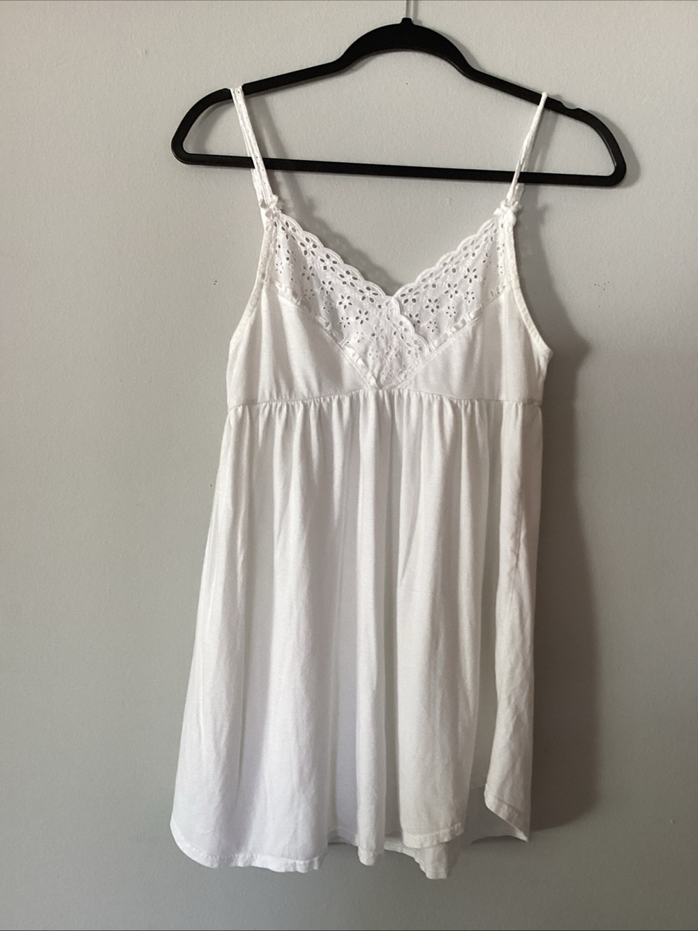 Victoria's Secret White Lace-Trim Chemise